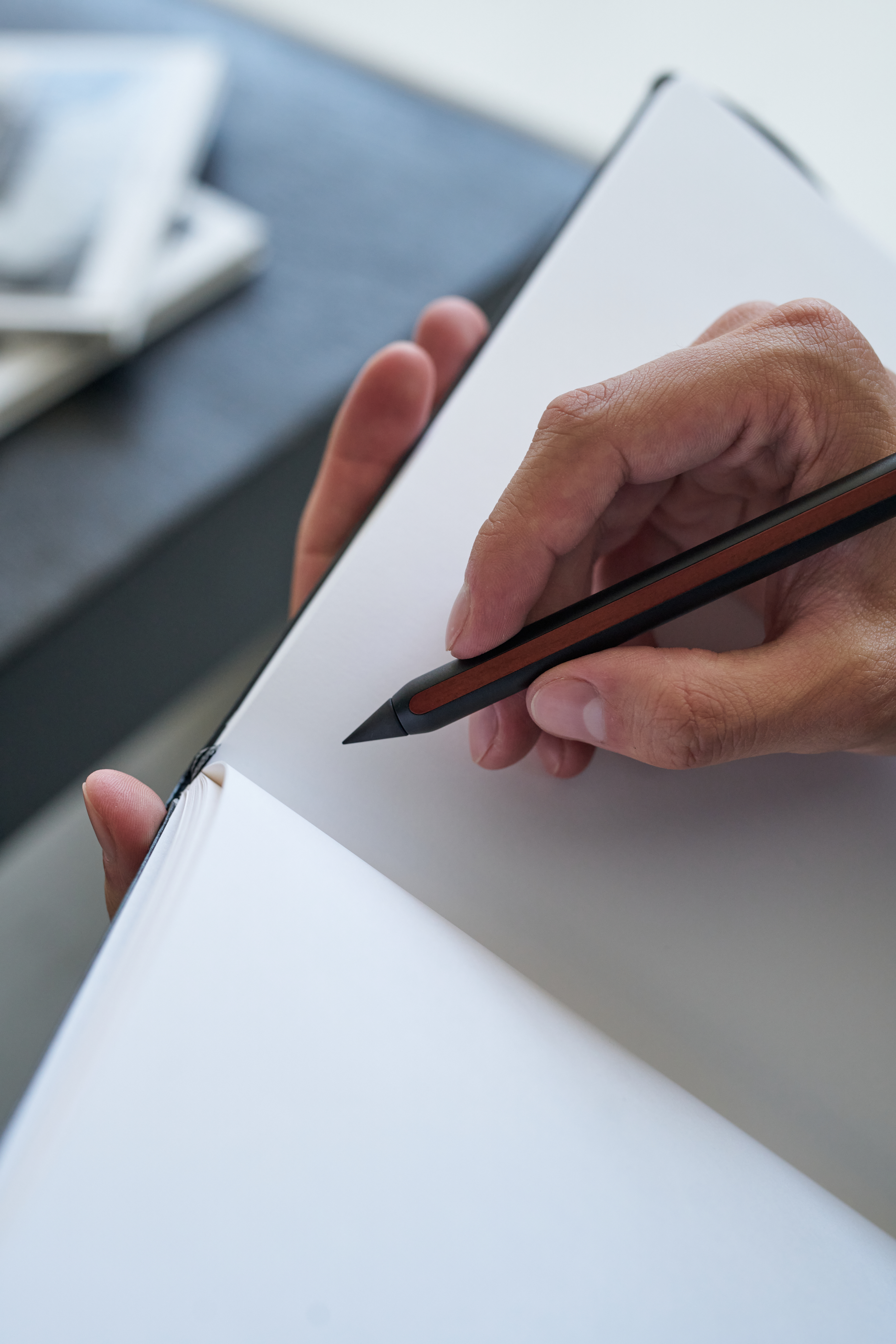 AEON Pencil Stealth Edition Giftbox