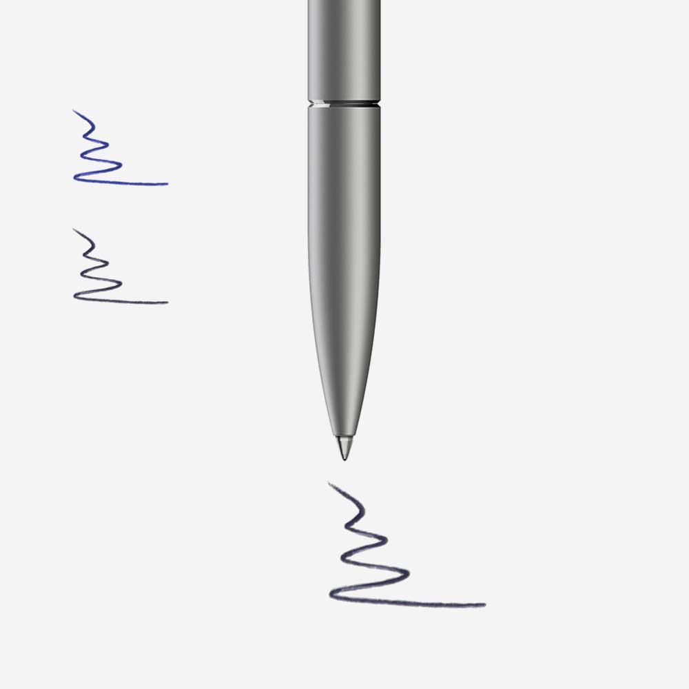 Titan Kugelschreiber Pen mit Farbvergleich der Tintenlinien