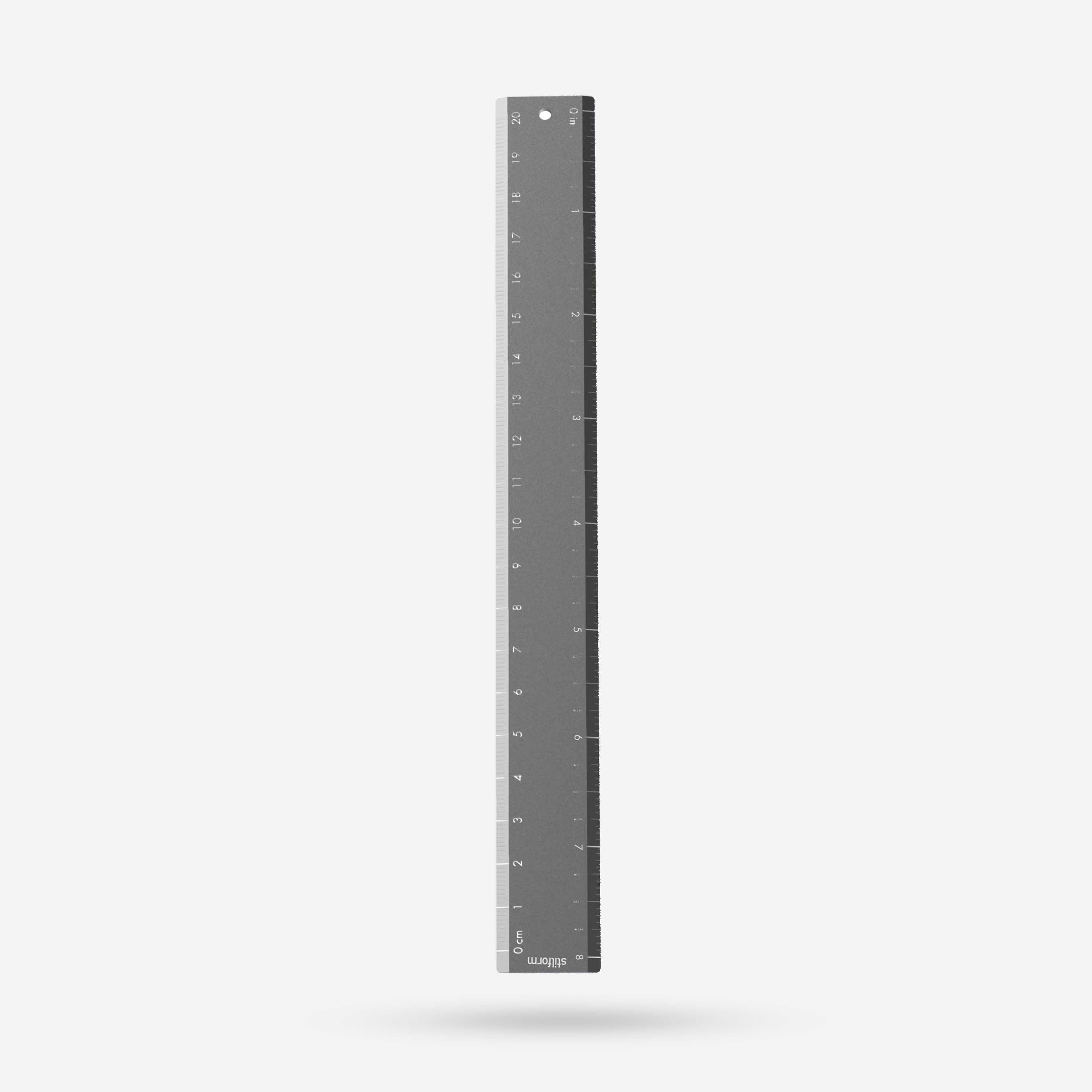 Lineal in Comet Grey freigestellt
