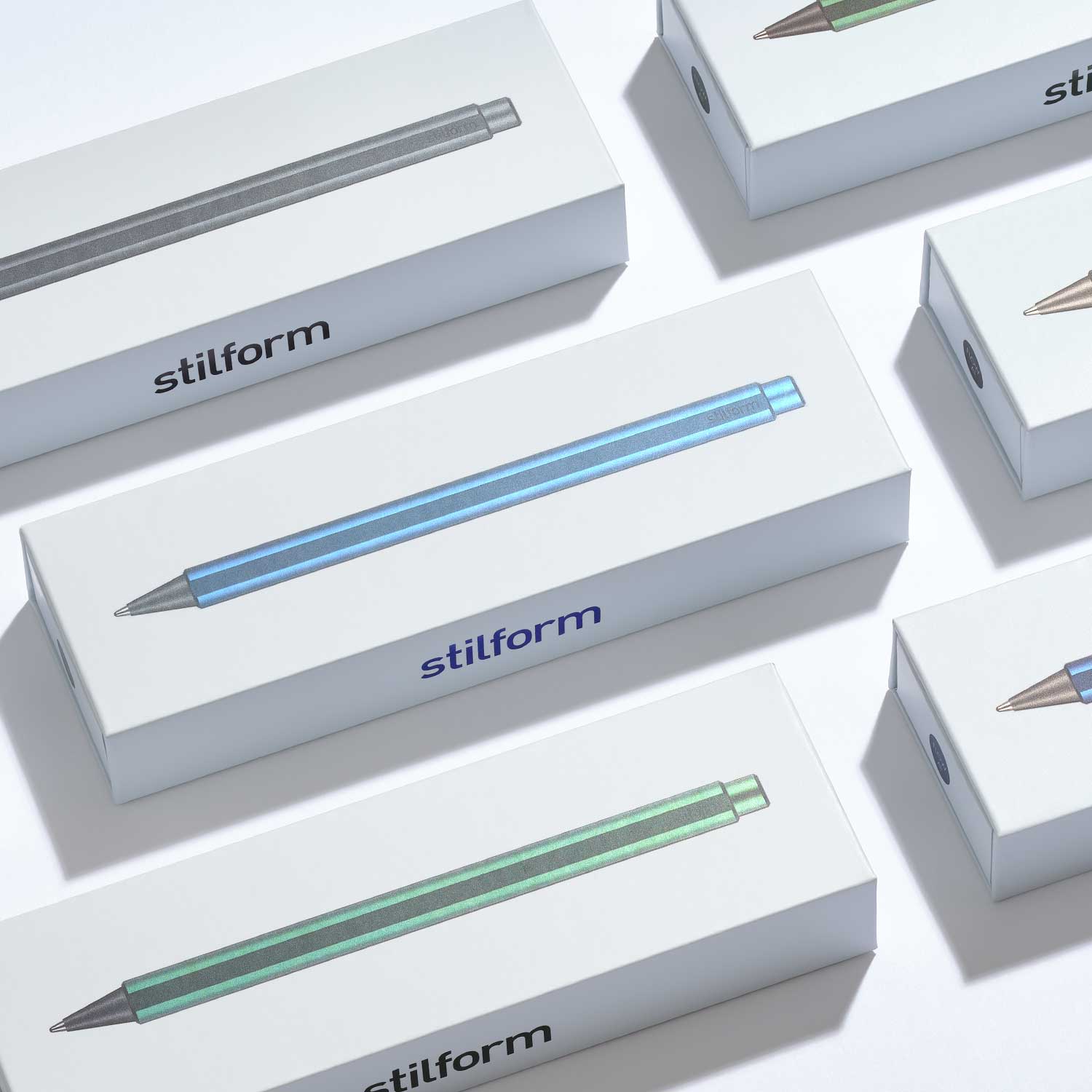 Tintenroller Aluminium Flow mit stilform-Logo und farbiger Produktabbildung auf weißer Schachtel